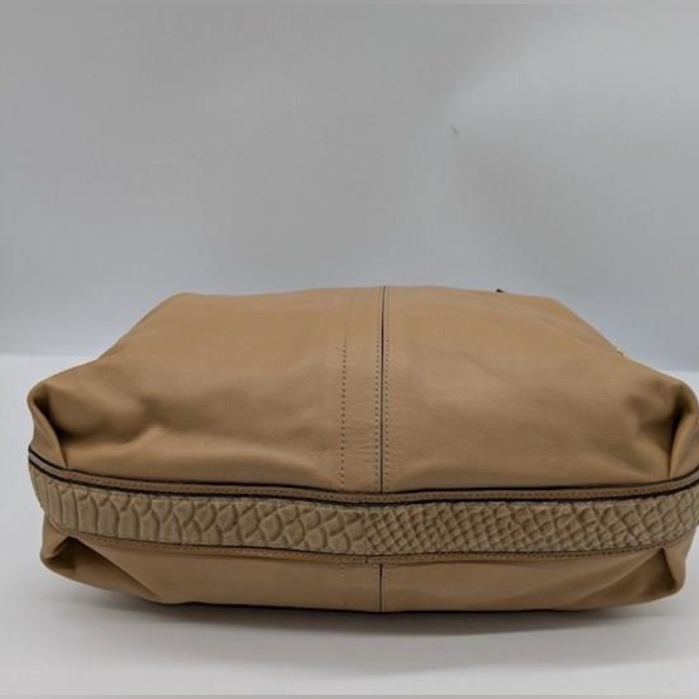 Coach Collette Hobo Bag  Tan Color Snake Leather Trimming  Gold Hardware EUC - Picture 6 of 8